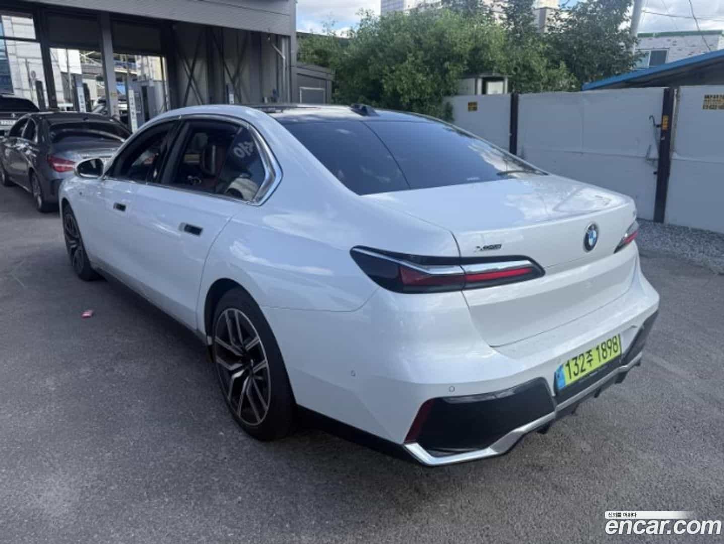 7-Series BMW 2024.4-OUTER-003