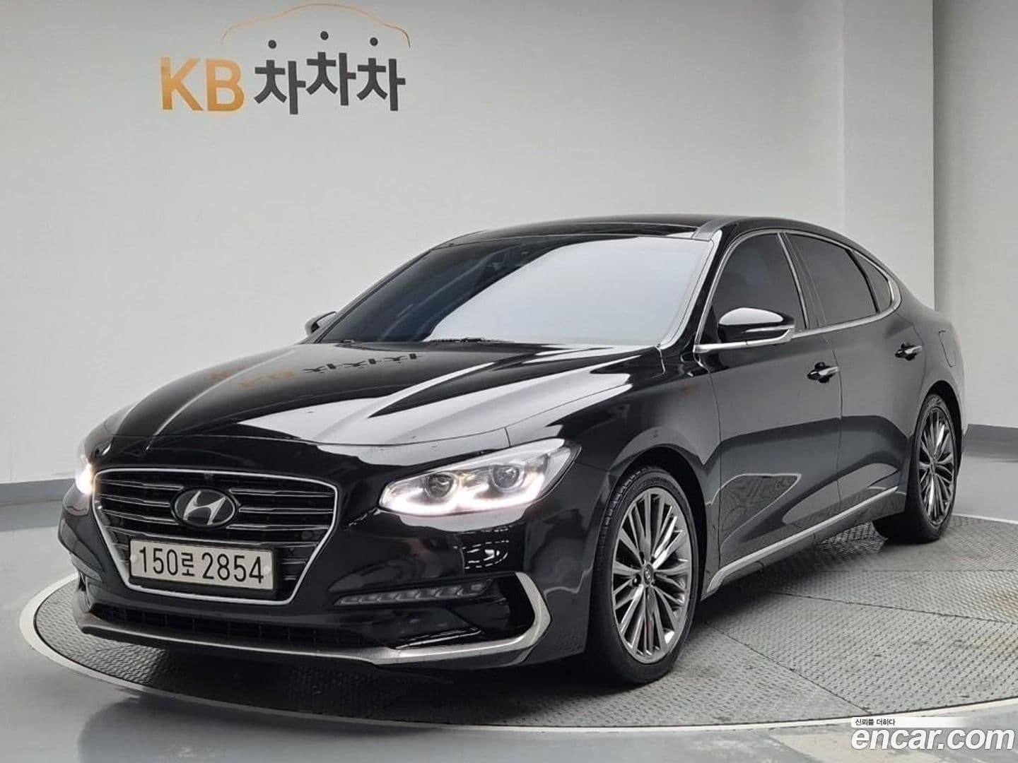Main__Slider__Photo:Grandeur Hyundai 2019.0-0