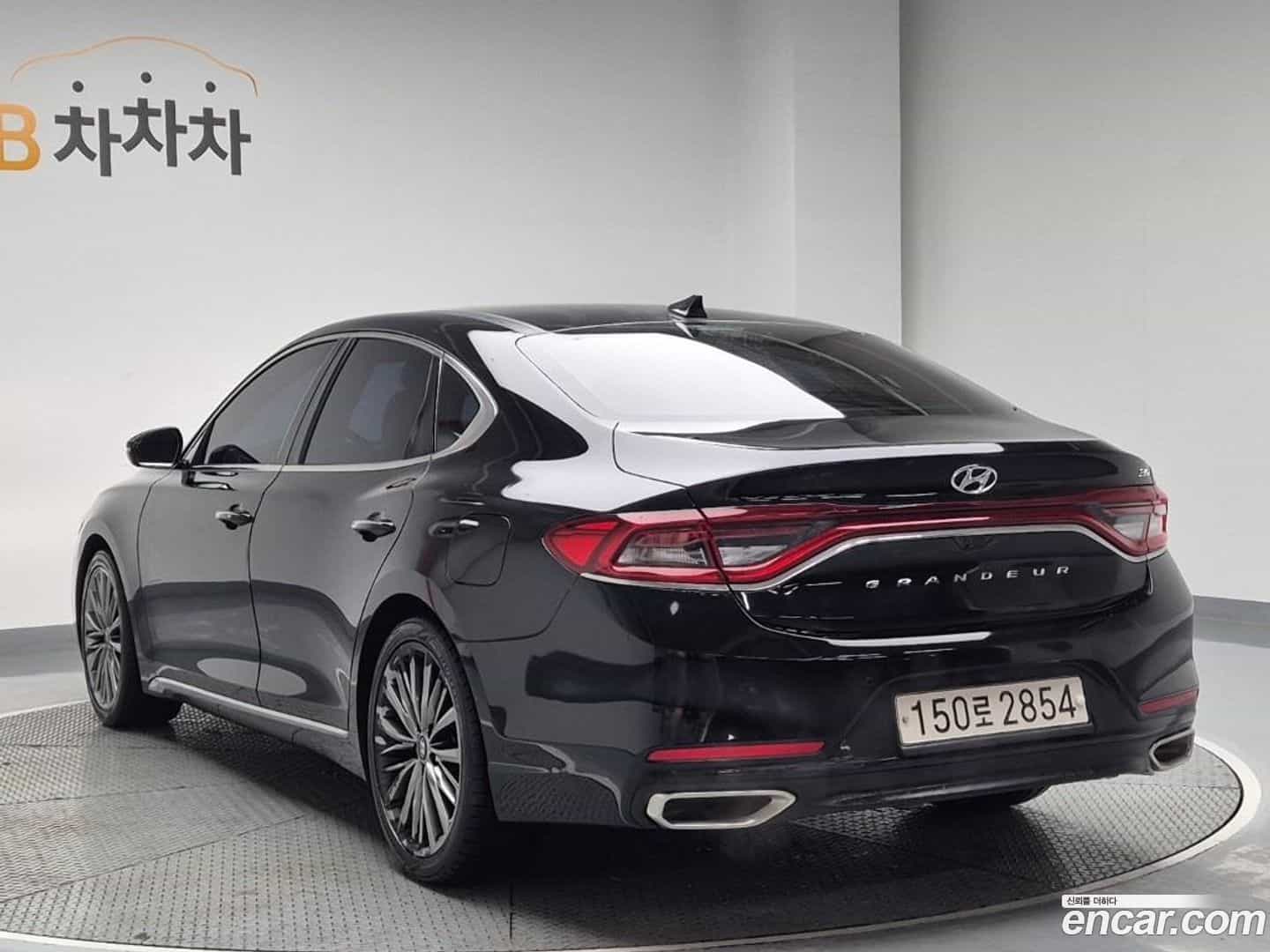 Grandeur Hyundai 2019.0-OUTER-002