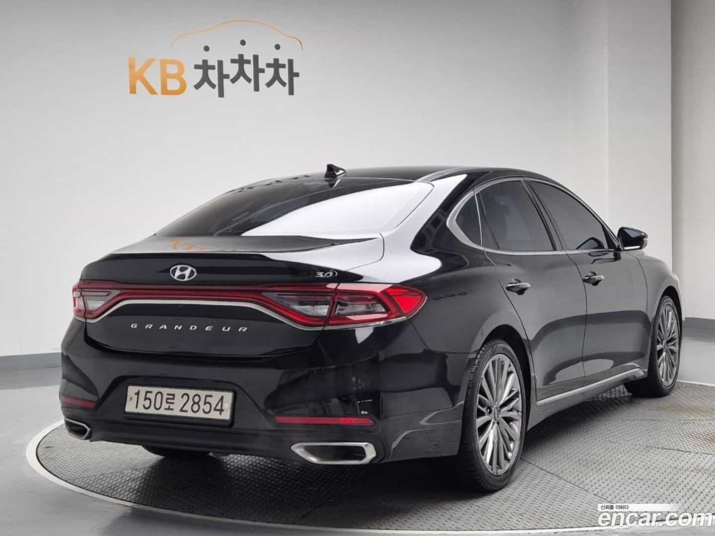 Grandeur Hyundai 2019.0-OUTER-003