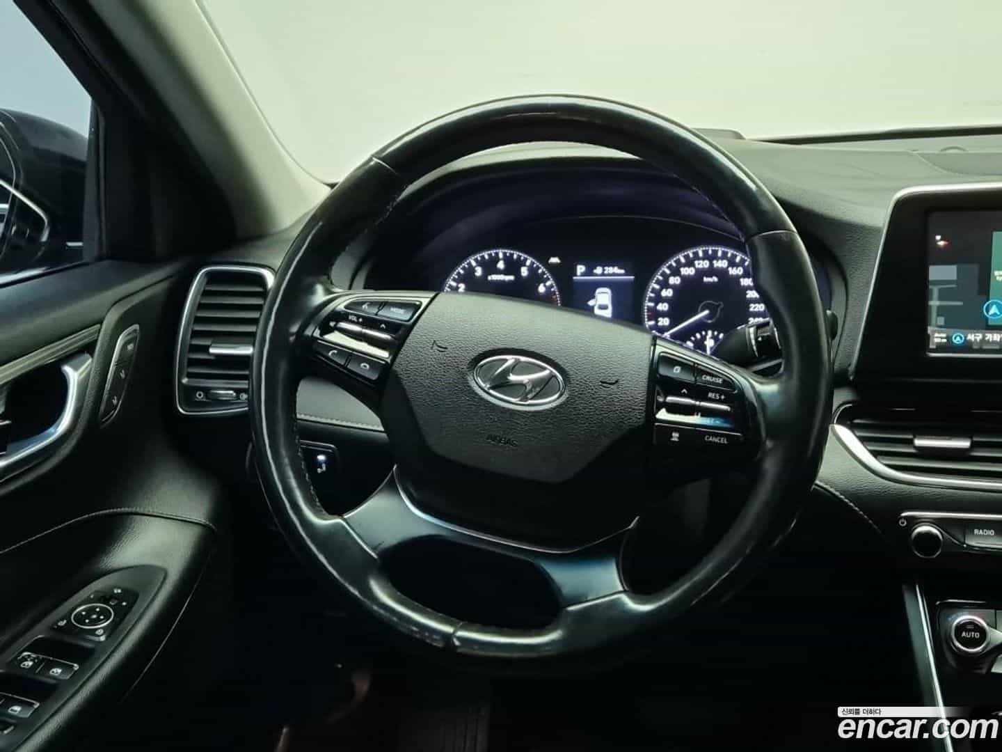 Grandeur Hyundai 2019.0-INNER-009