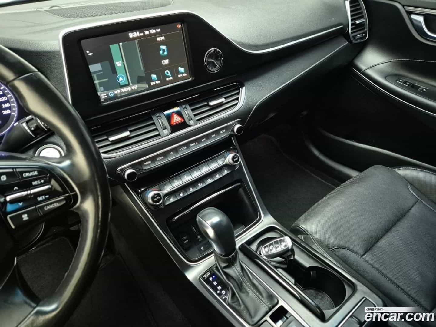 Grandeur Hyundai 2019.0-INNER-010