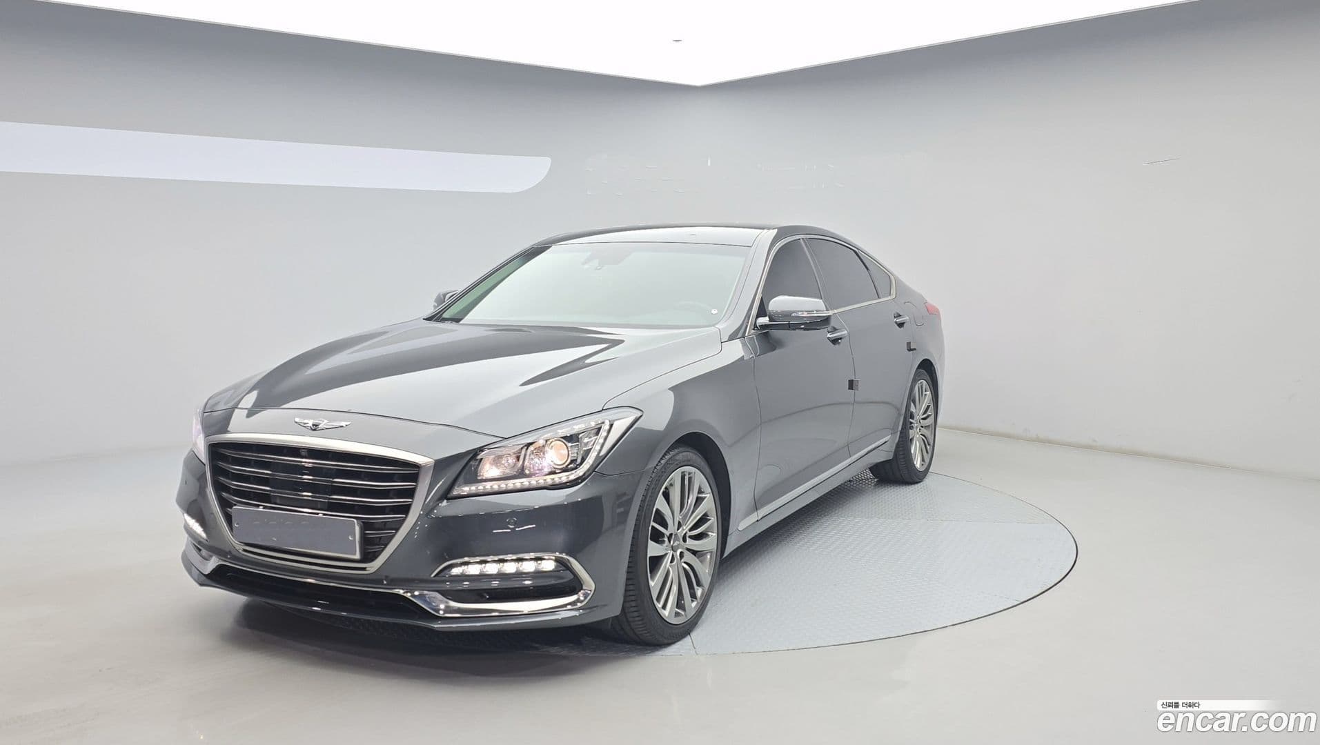 Main__Slider__Photo:G80 Genesis 2016.9-0