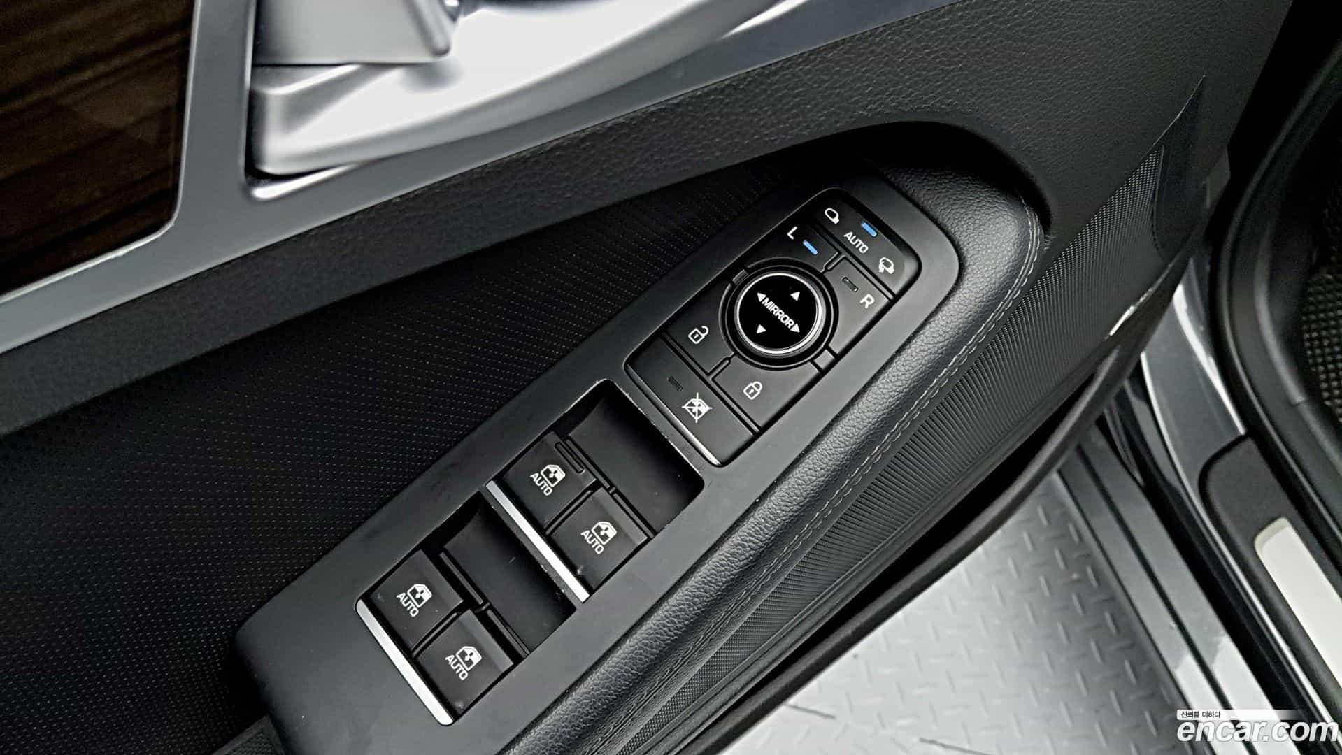 G80 Genesis 2016.9-INNER-007