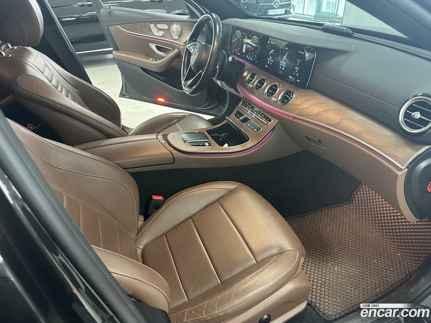 E-Class Mercedes-Benz 2021.2-INNER-010