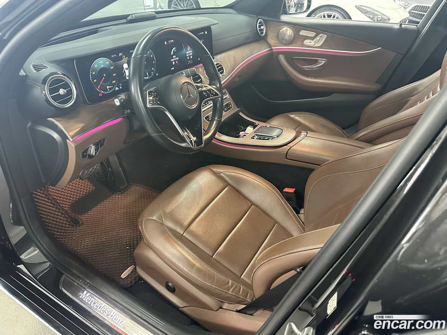 E-Class Mercedes-Benz 2021.2-OPTION-018
