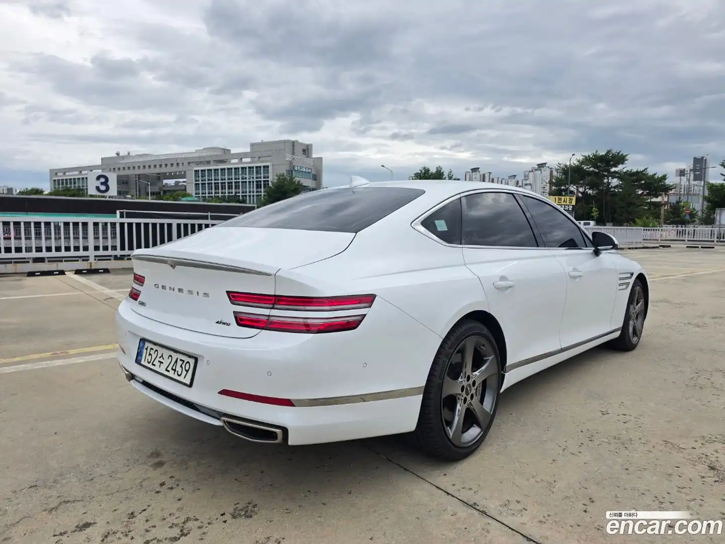 G80 Genesis 2022.10-INNER-009