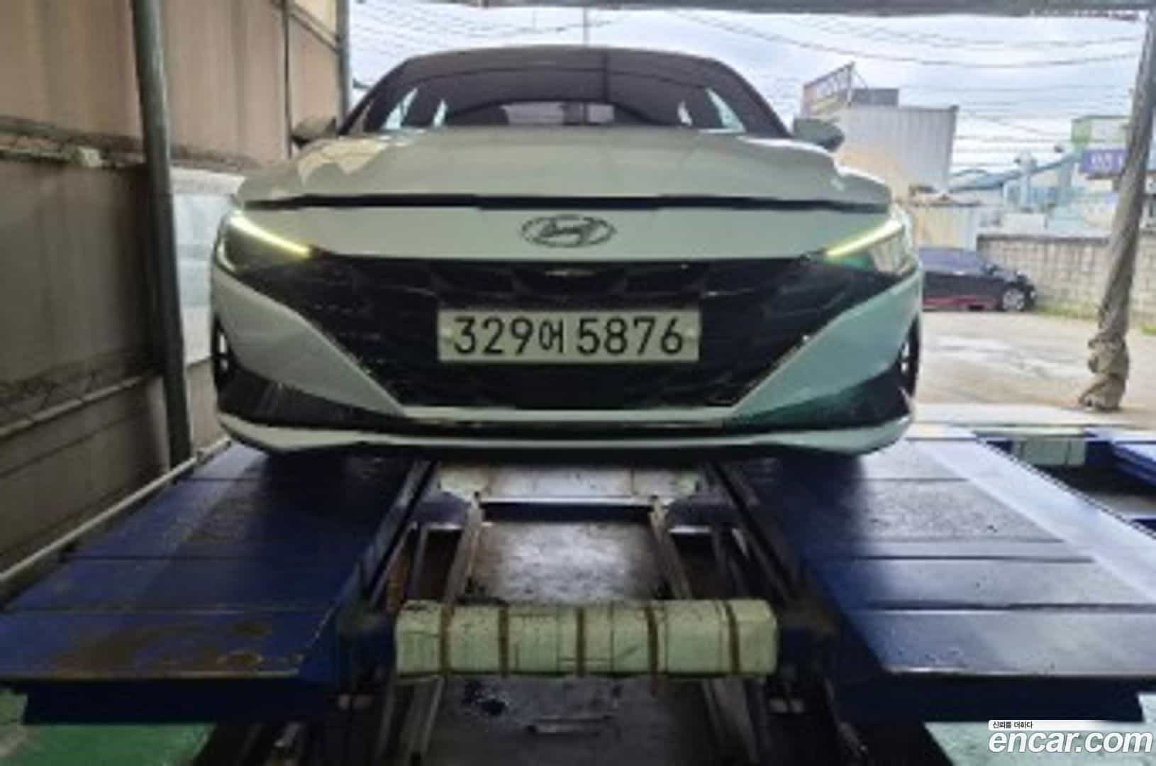 AVANTE Hyundai 2022.10-OUTER-001