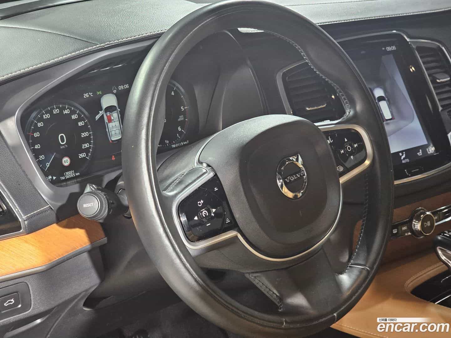 XC90 Volvo 2018.4-OPTION-021