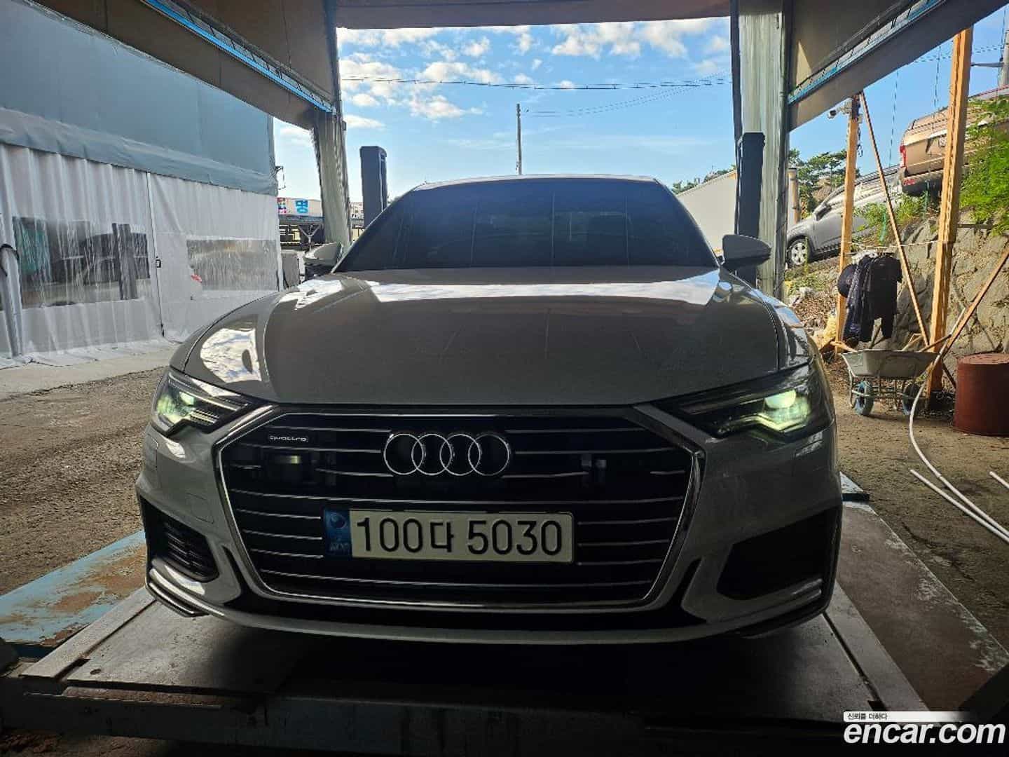 A6 Audi 2021.10-OUTER-001