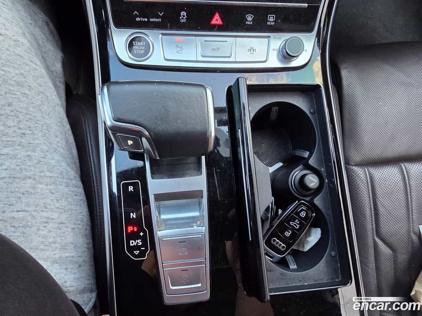 A8 Audi 2021.8-OPTION-015