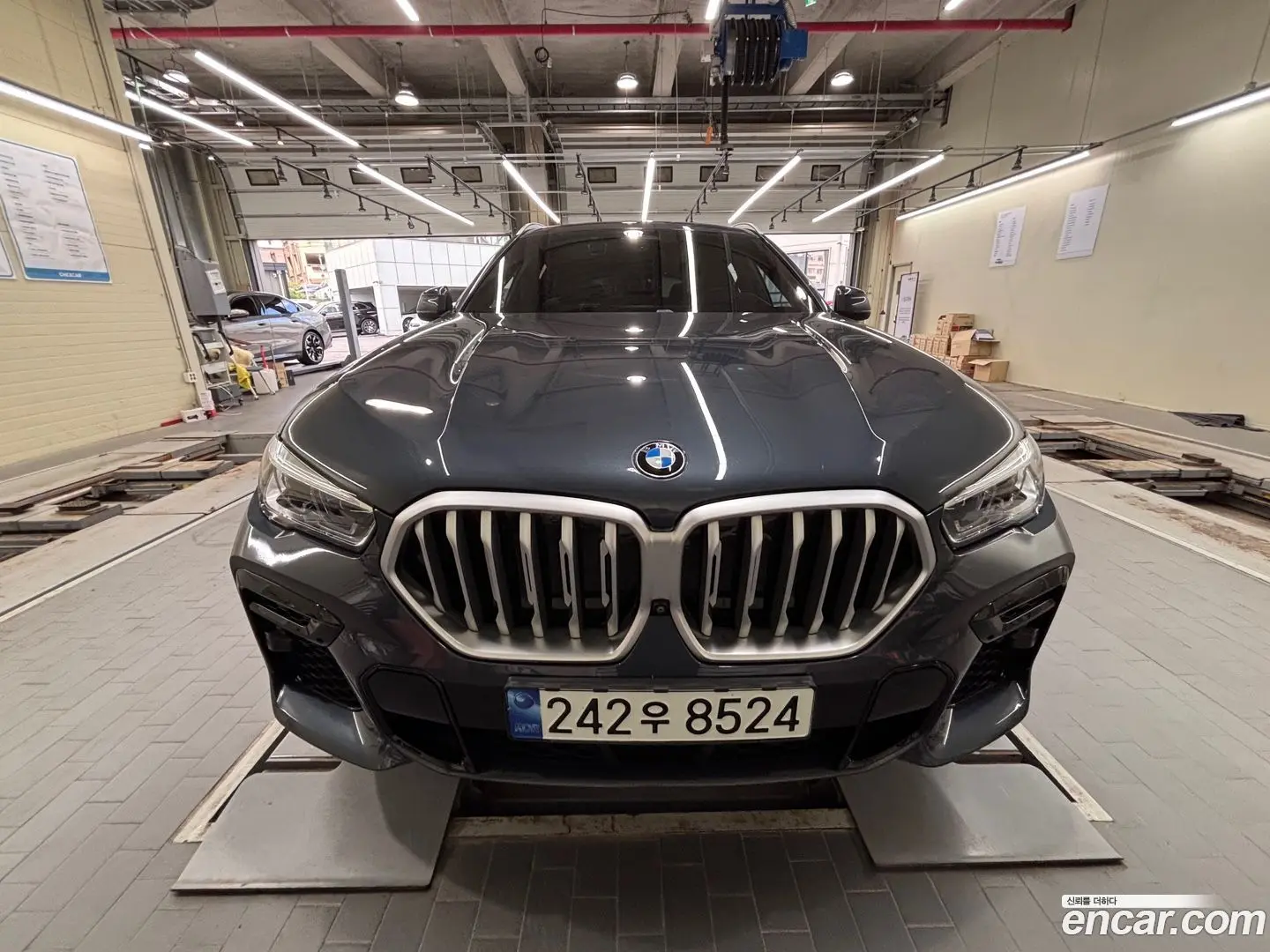 Main__Slider__Photo:X6 BMW 2022.5-0
