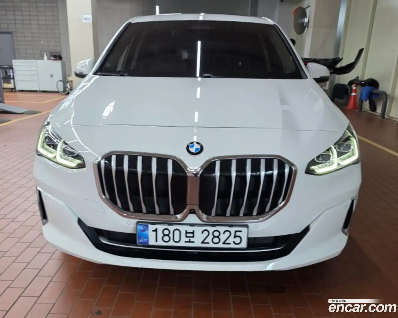2-Series BMW 2025.0-OUTER-001