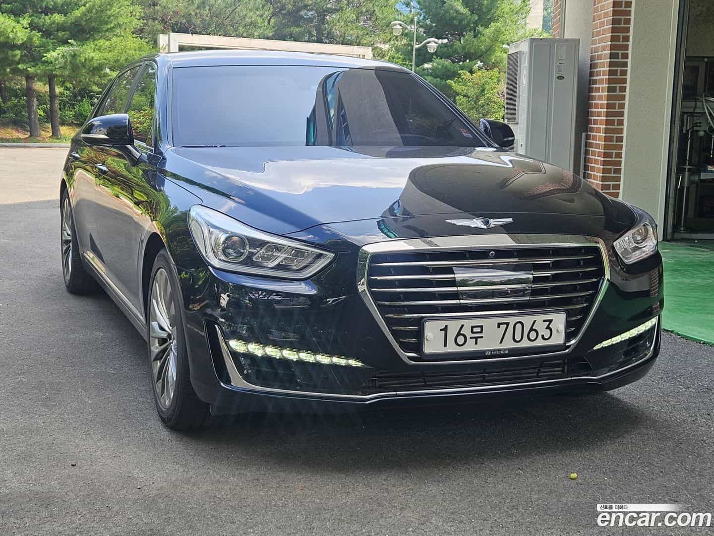 EQ900 Genesis 2016.5-OUTER-002