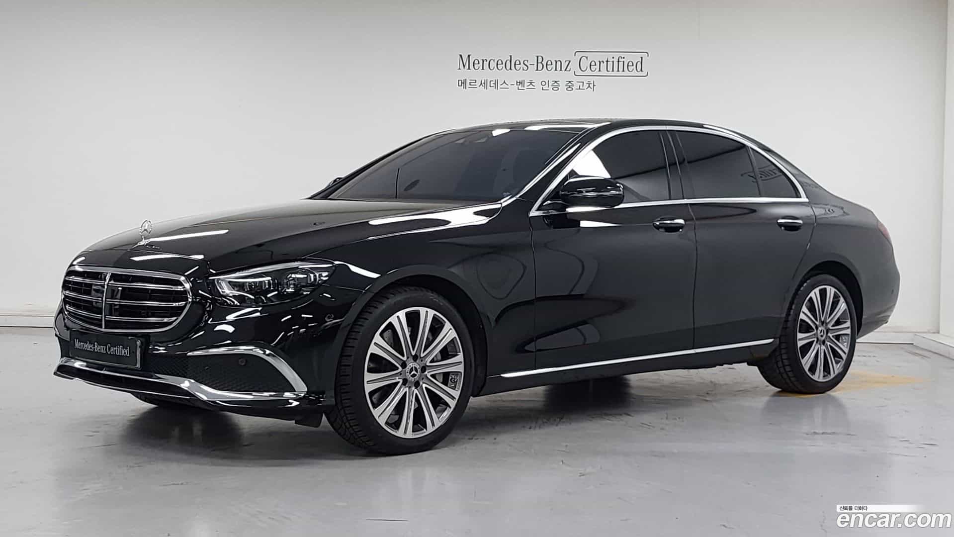 E-Class Mercedes-Benz 2022.3-OUTER-001
