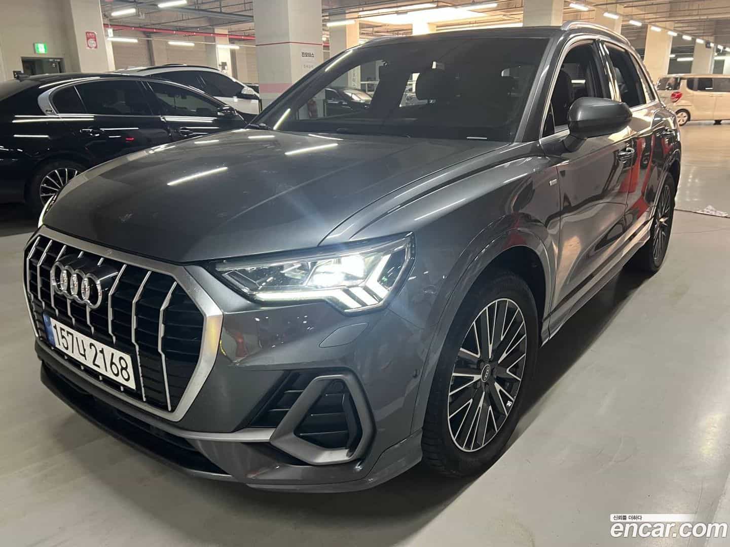 Q3 Audi 2022.10-OUTER-002