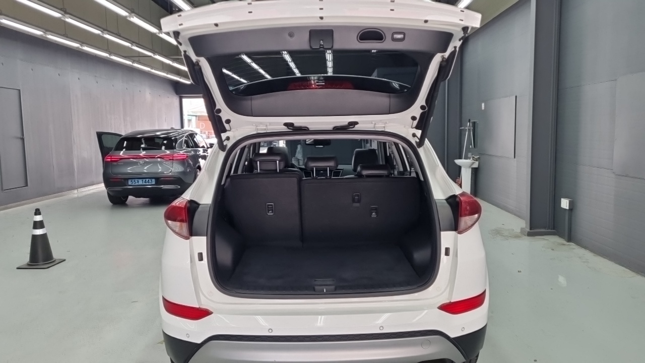 Tucson Hyundai 2017.10-OPTION-016