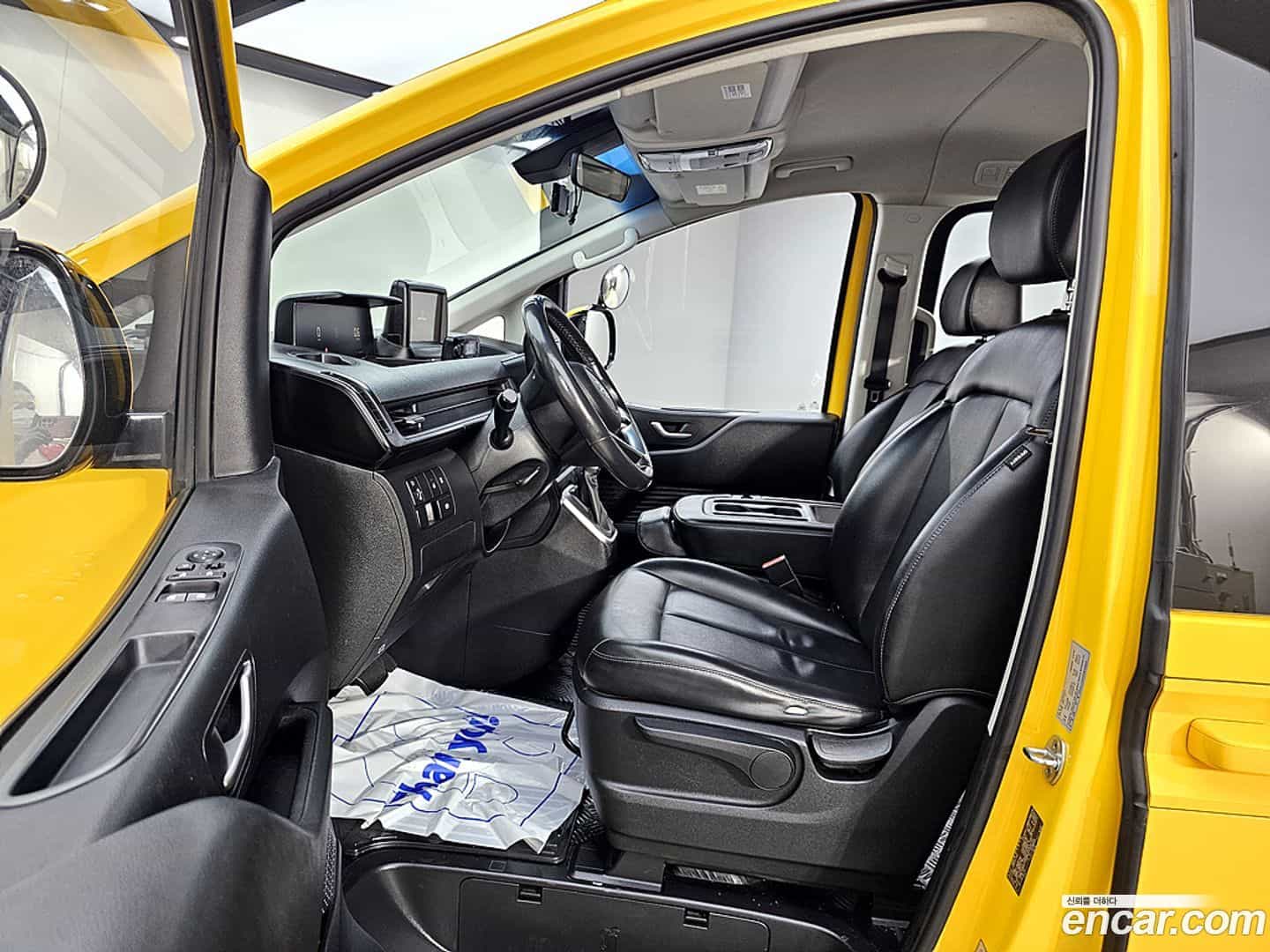 Staria Hyundai 2021.10-INNER-008