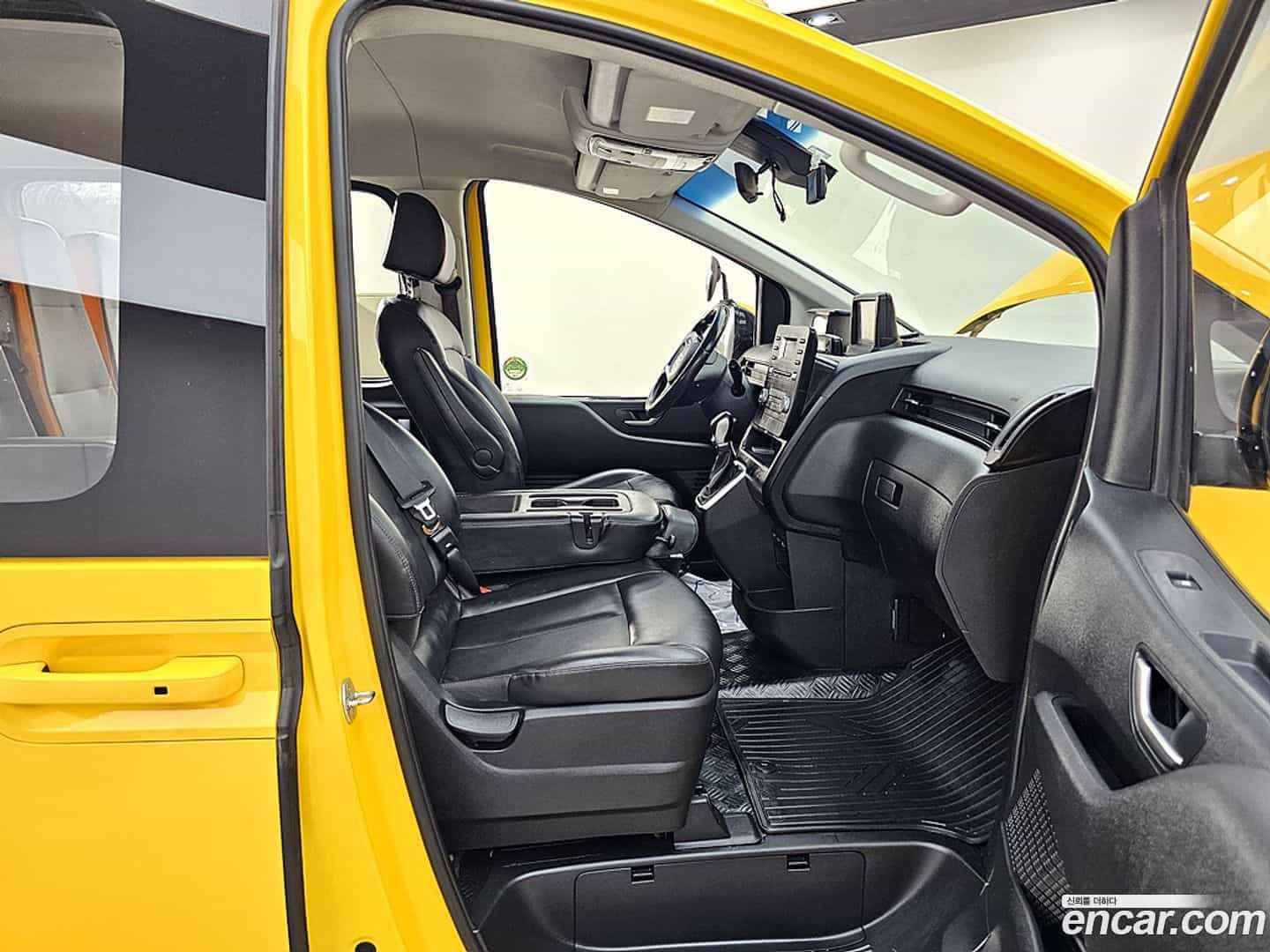 Staria Hyundai 2021.10-OPTION-015
