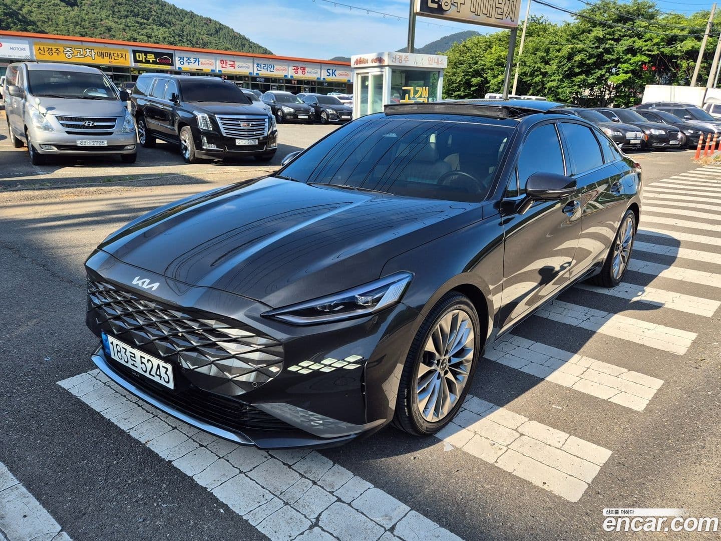 Main__Slider__Photo:K8 Kia 2021.9-0