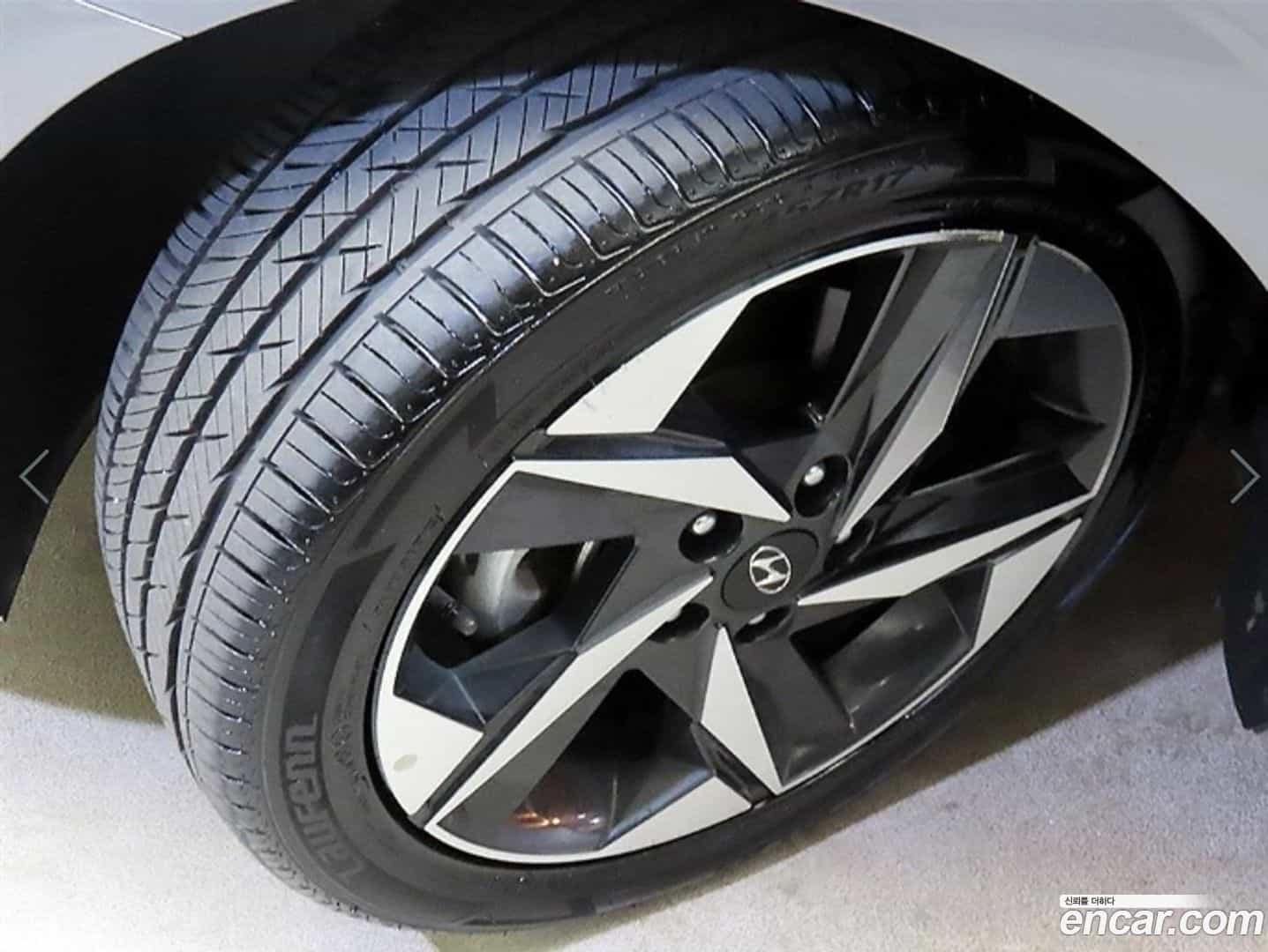 AVANTE Hyundai 2021.8-OPTION-022