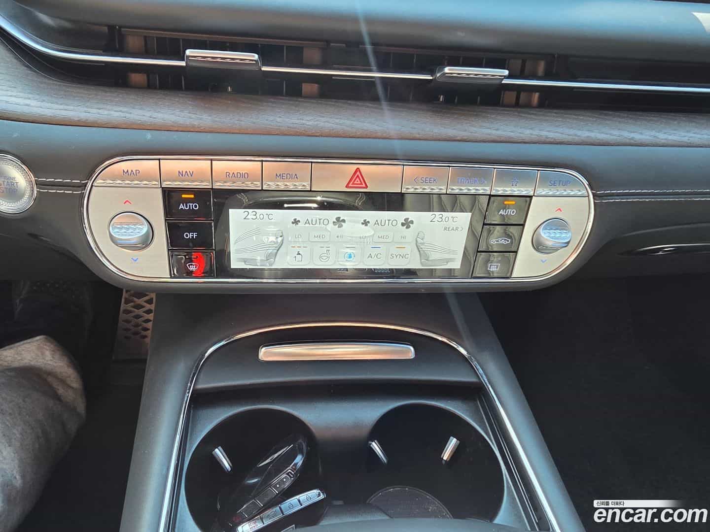 G90 Genesis 2023.5-INNER-010
