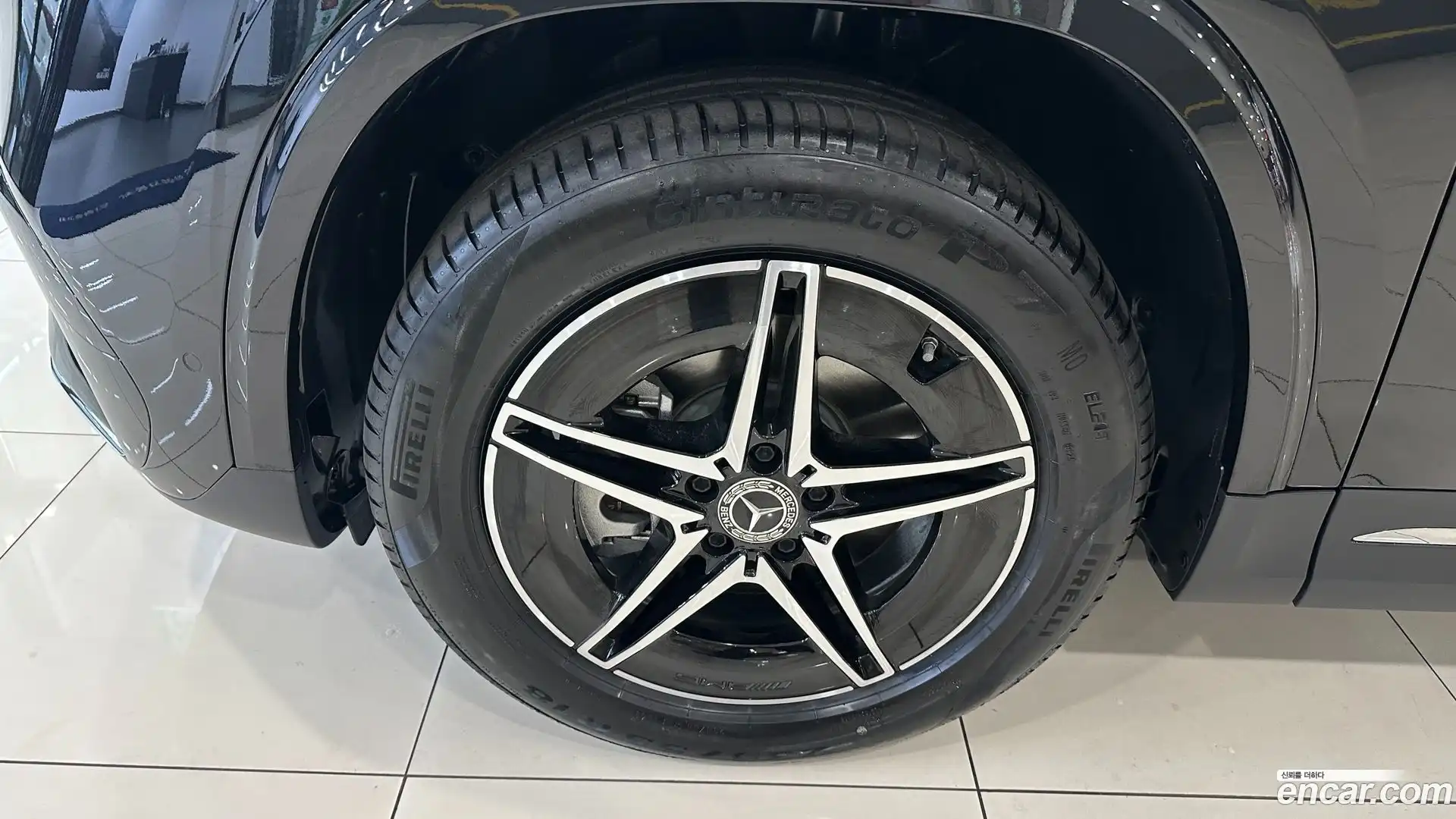 EQA Mercedes-Benz 2025.10-OUTER-005