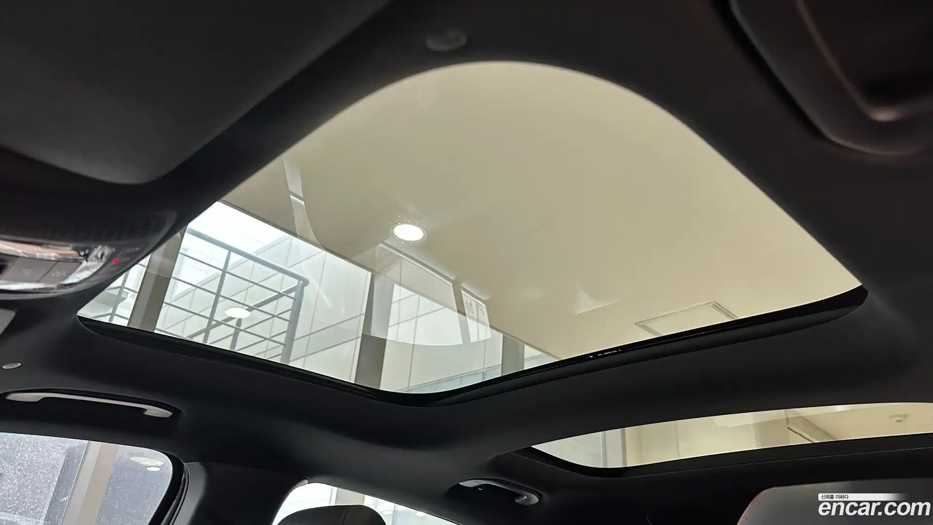 EQA Mercedes-Benz 2025.10-INNER-008