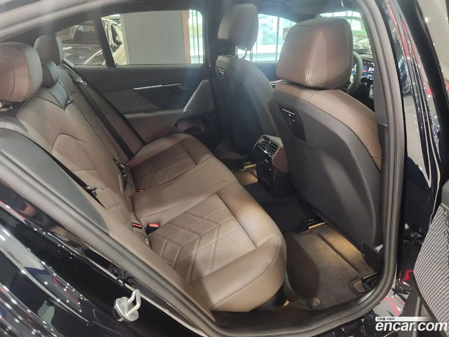 5-Series BMW 2025.3-OPTION-016