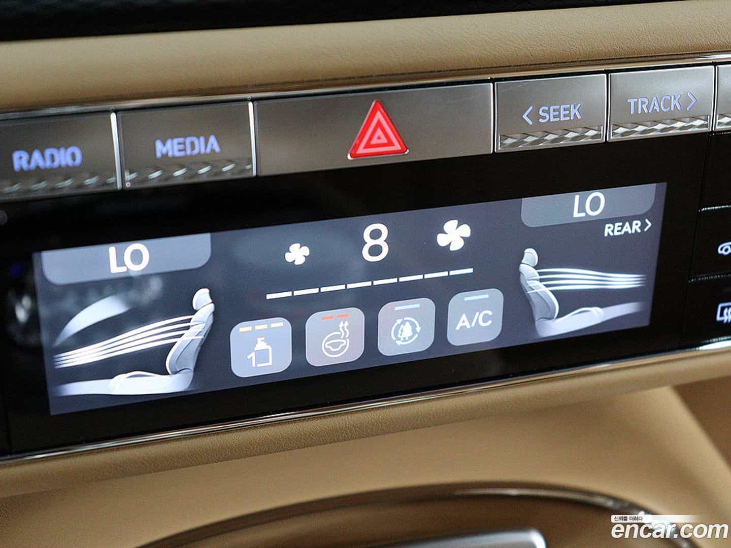 G90 Genesis 2022.10-INNER-009