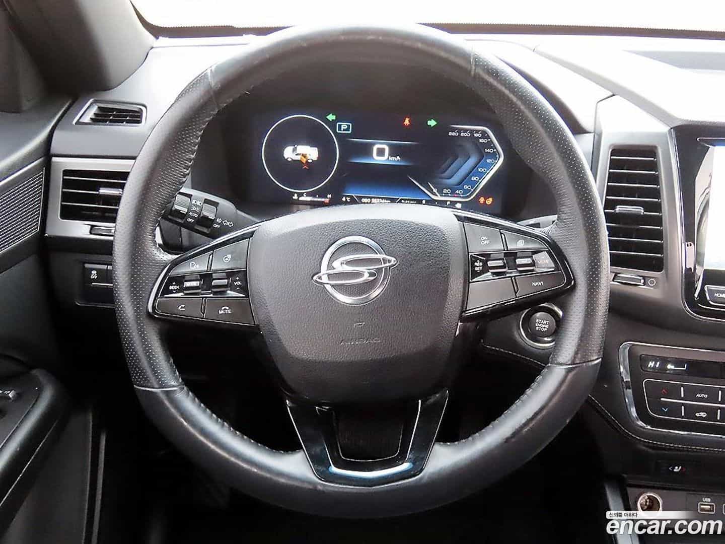 Rexton KG Mobility 2022.11-INNER-008