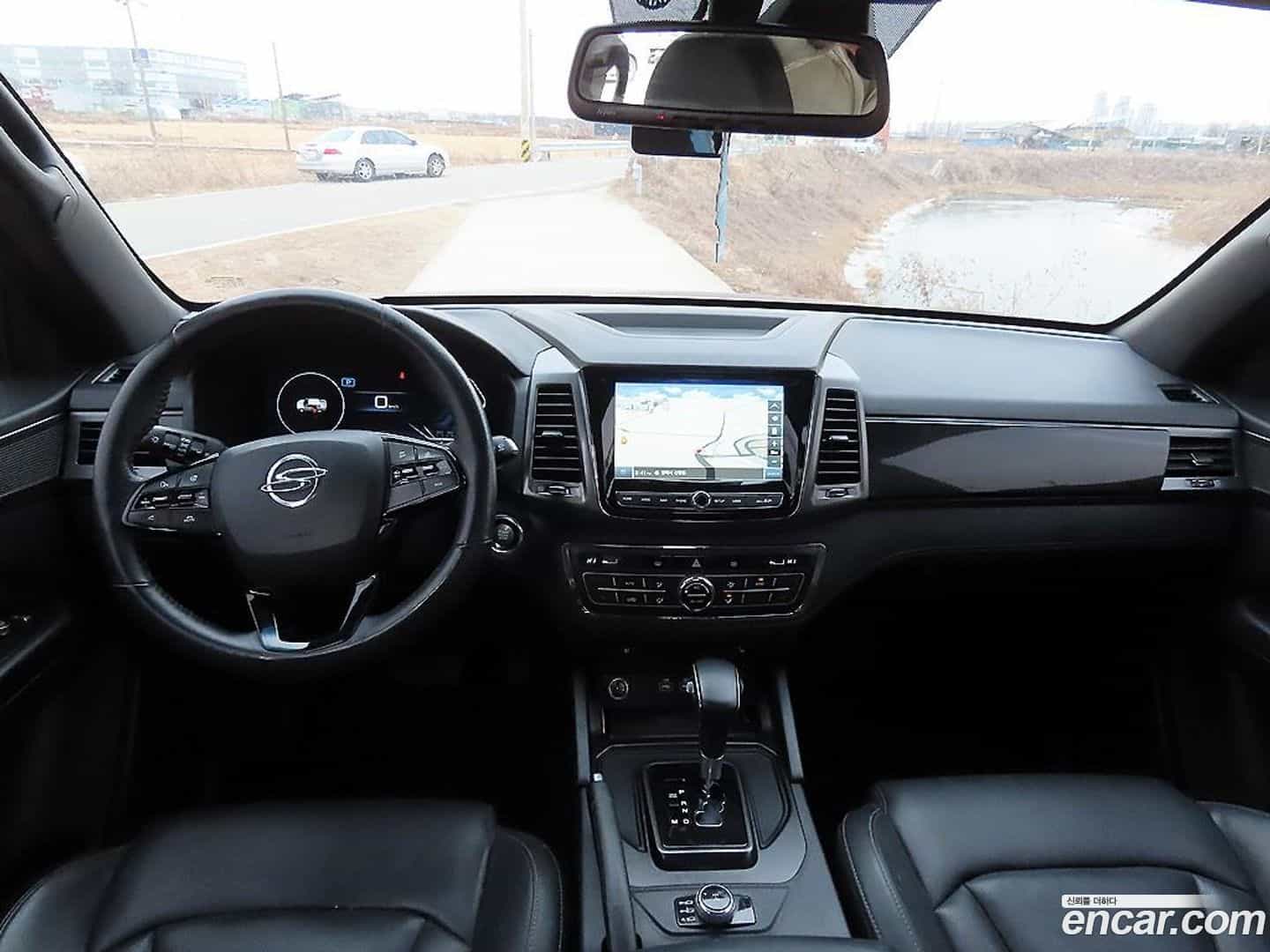 Rexton KG Mobility 2022.11-INNER-010