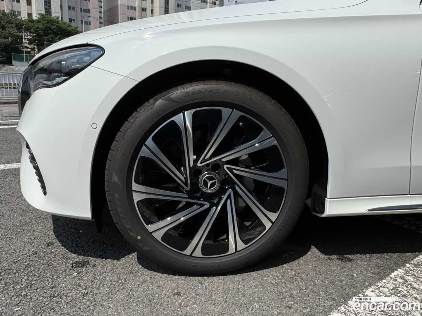 E-Class Mercedes-Benz 2026.1-OUTER-005