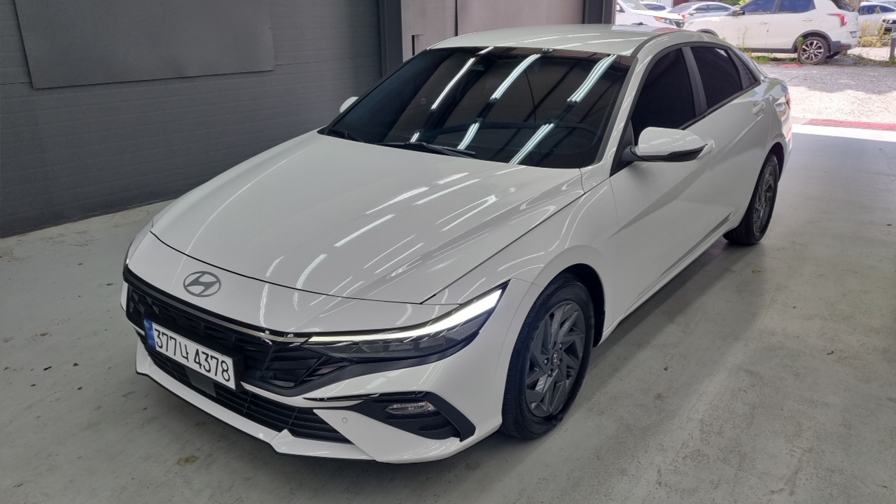 Main__Slider__Photo:AVANTE Hyundai 2023.3-0