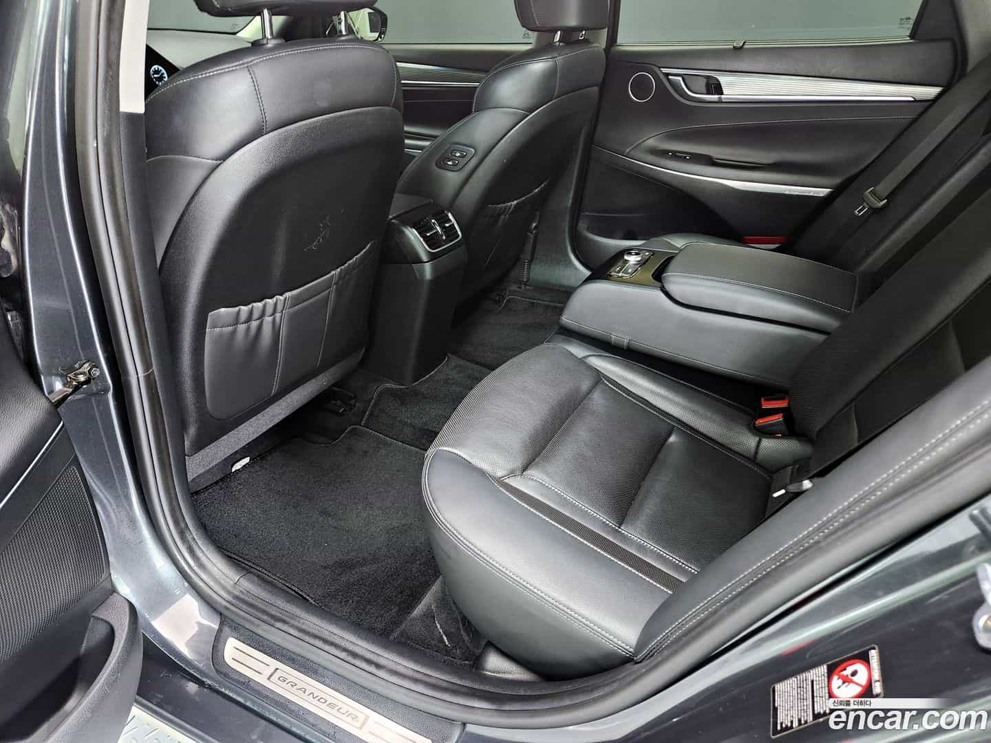 Grandeur Hyundai 2017.5-OPTION-019
