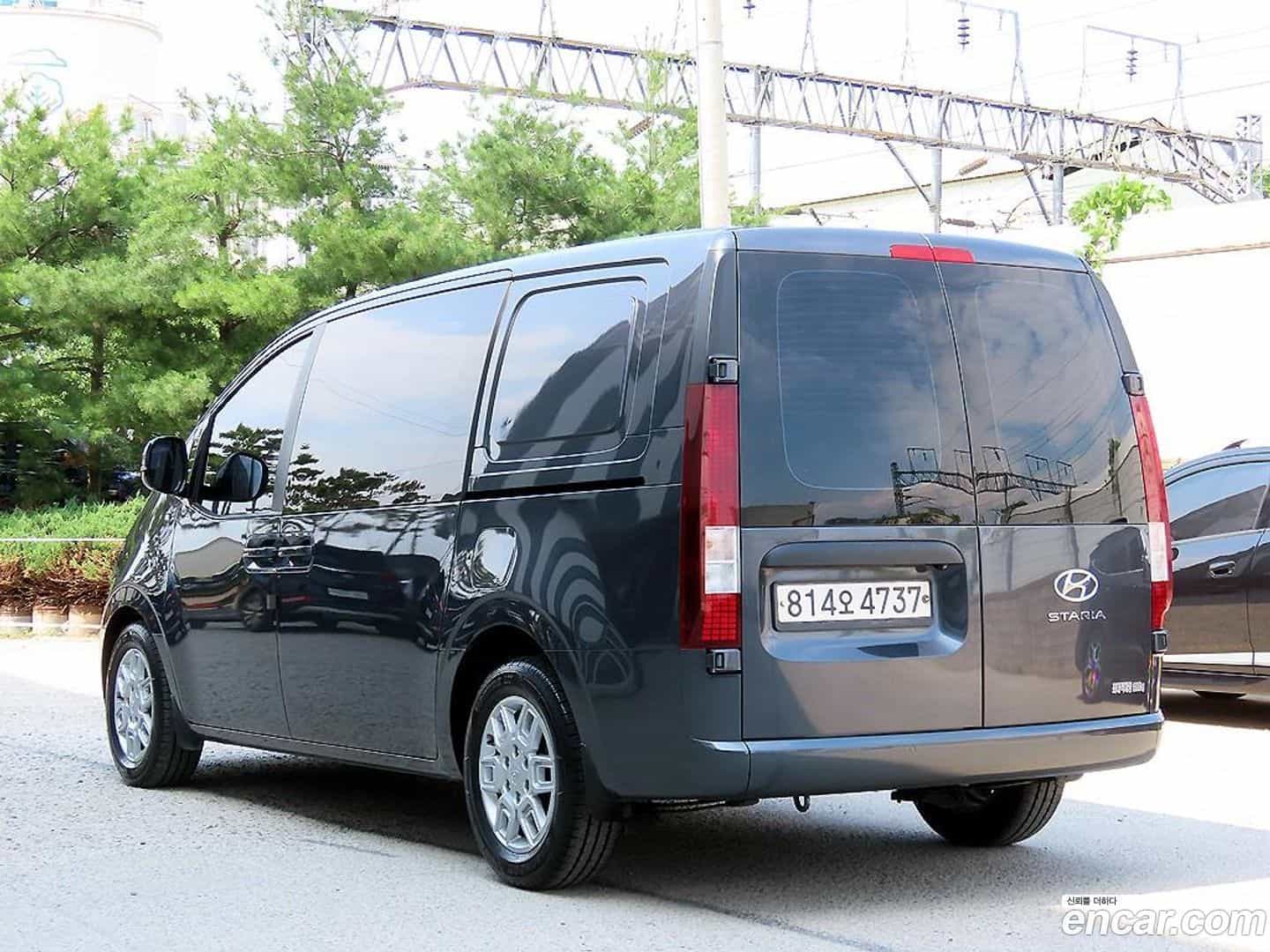 Staria Hyundai 2022.1-OUTER-003