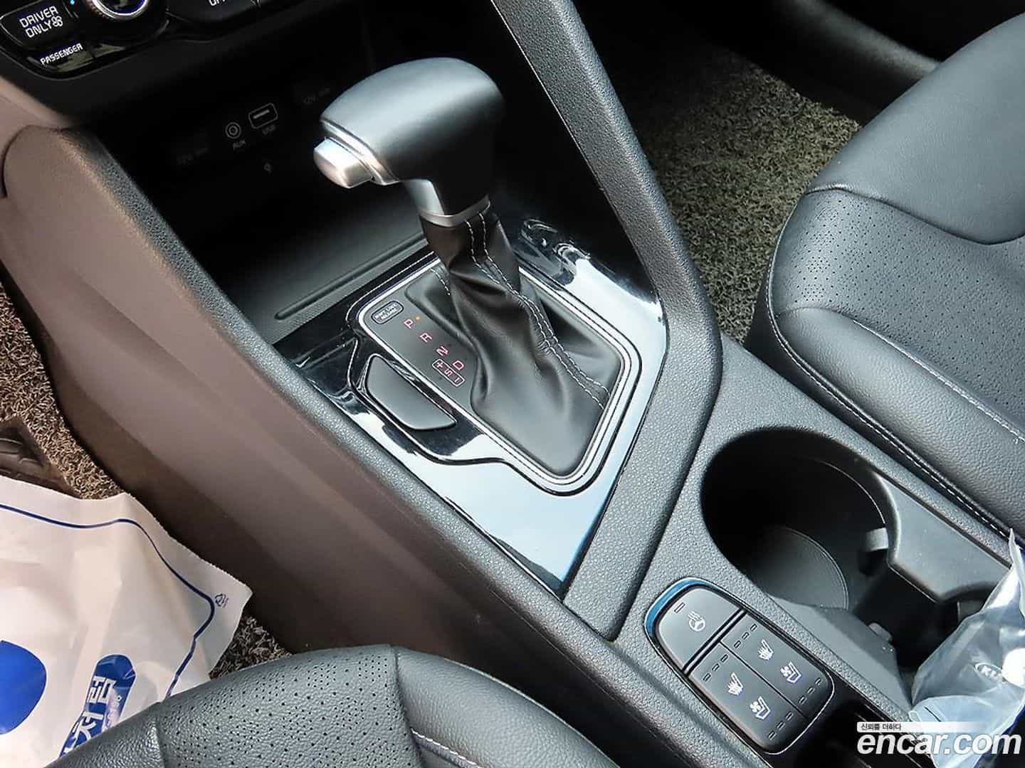 Niro Kia 2016.11-INNER-010
