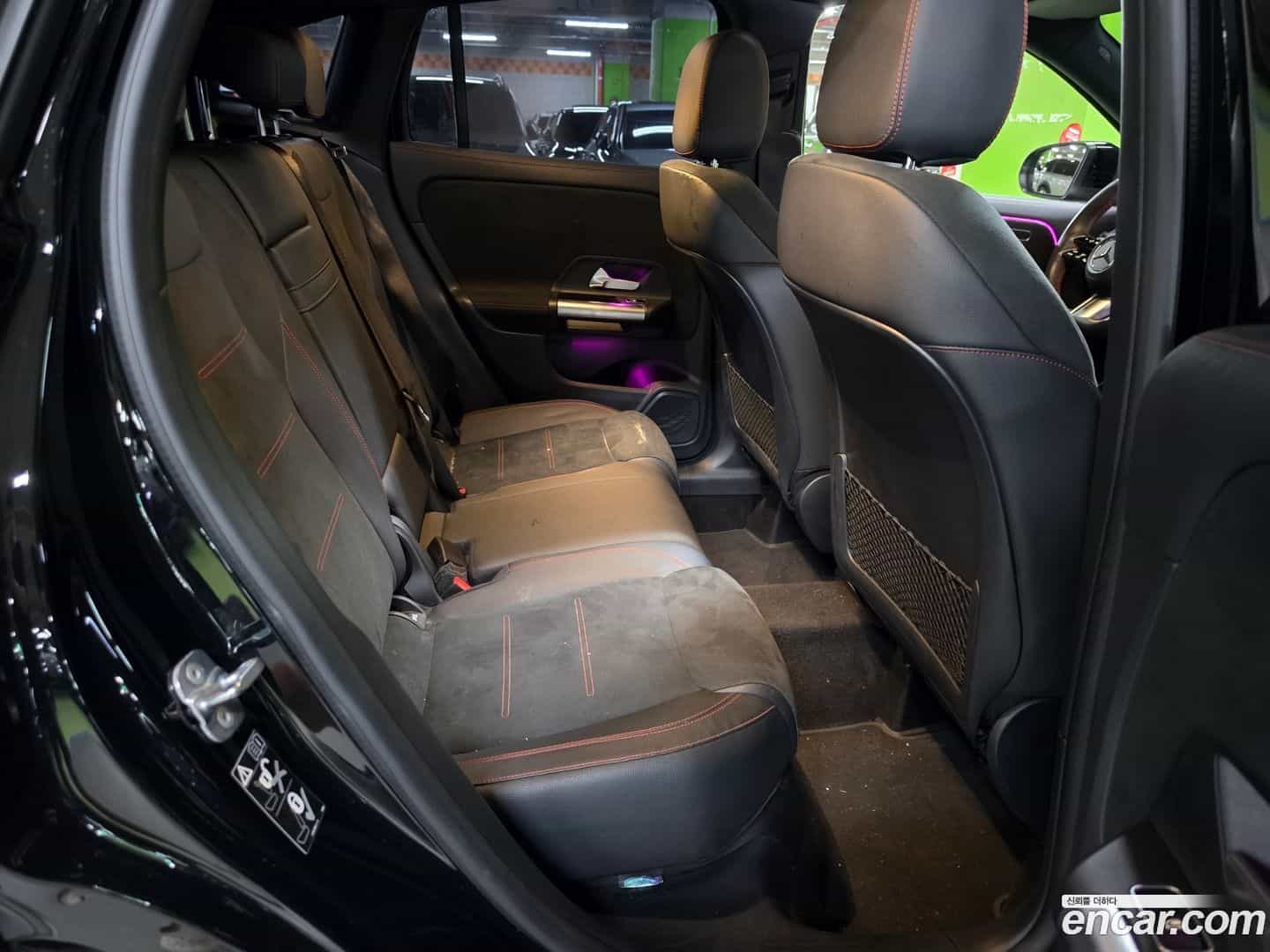 GLA-Class Mercedes-Benz 2024.0-OPTION-017