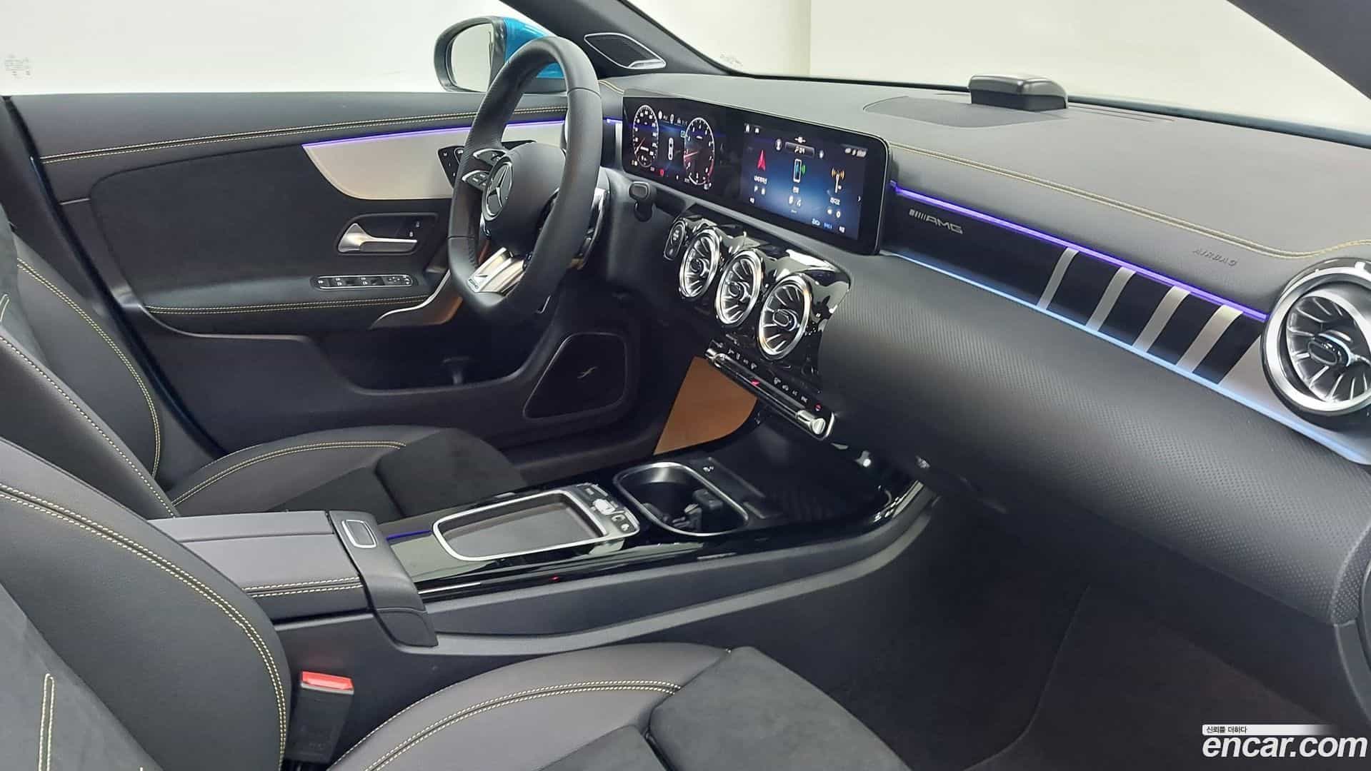 CLA-Class Mercedes-Benz 2025.8-OPTION-017