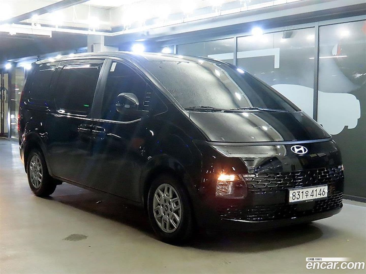 Main__Slider__Photo:Staria Hyundai 2024.6-0