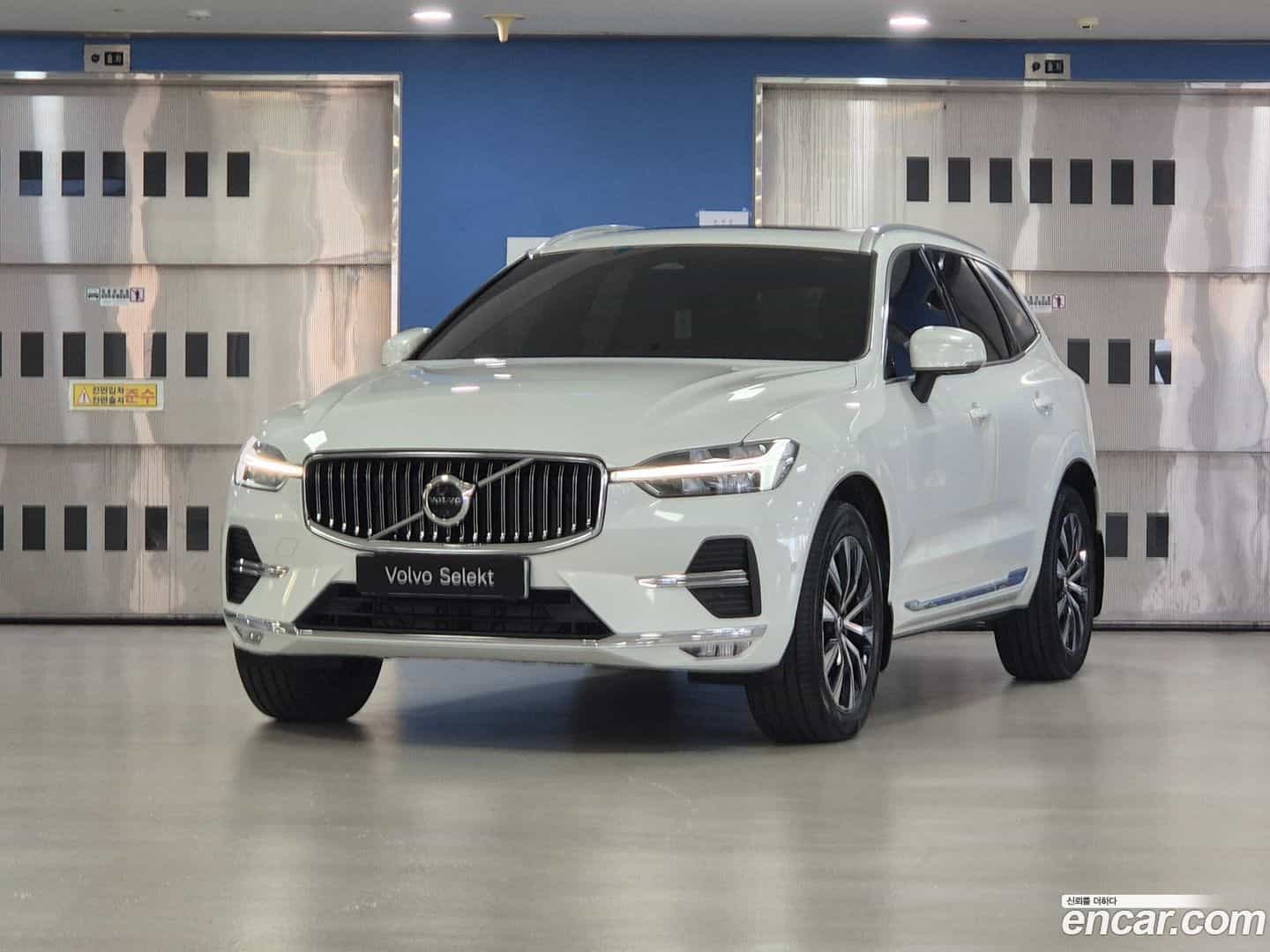 XC60 Volvo 2025.5-OUTER-001