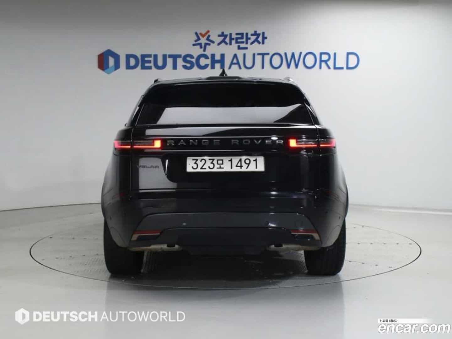 Range Rover Velar Land Rover 2025.1-OUTER-004