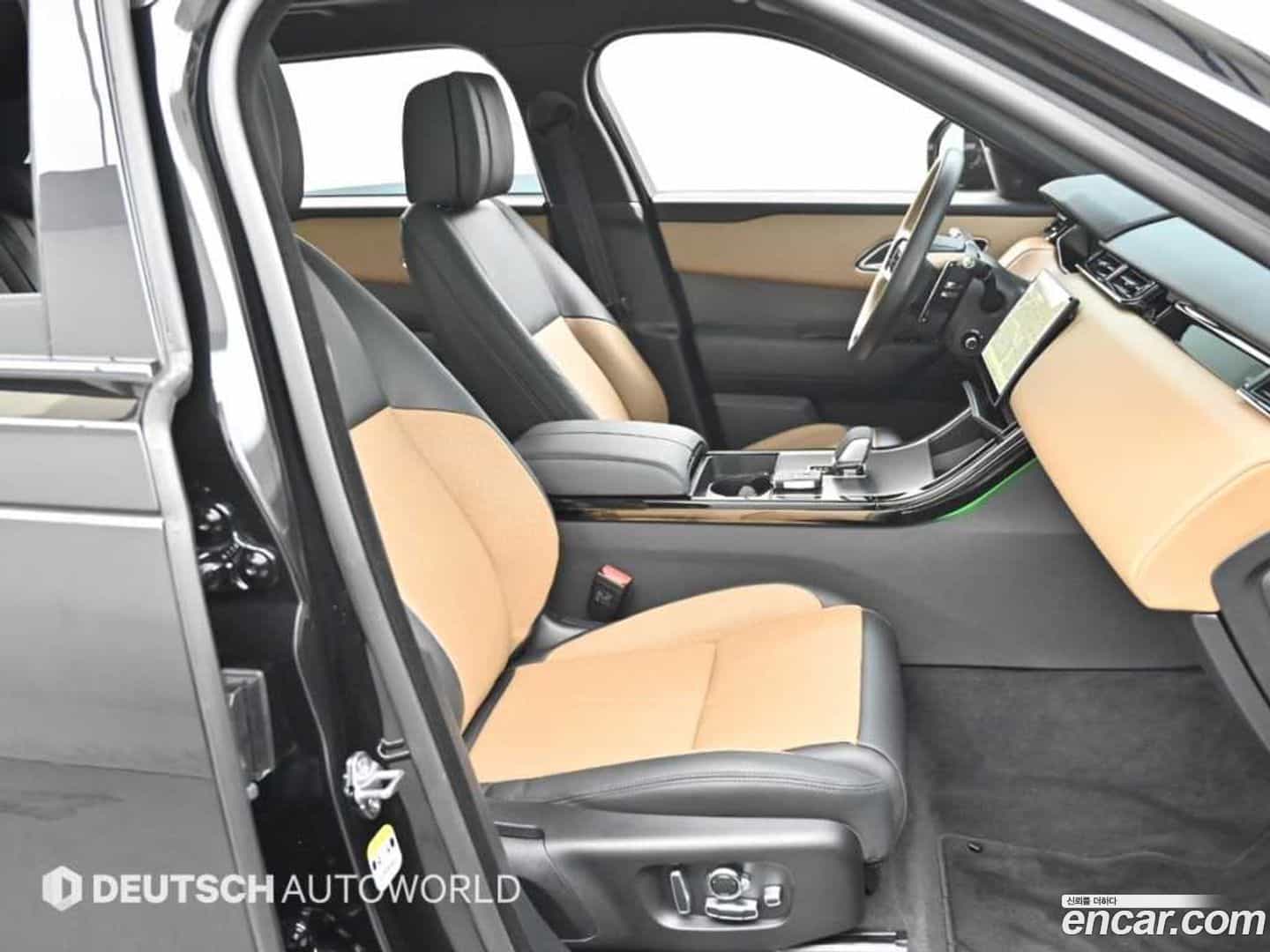 Range Rover Velar Land Rover 2025.1-INNER-010