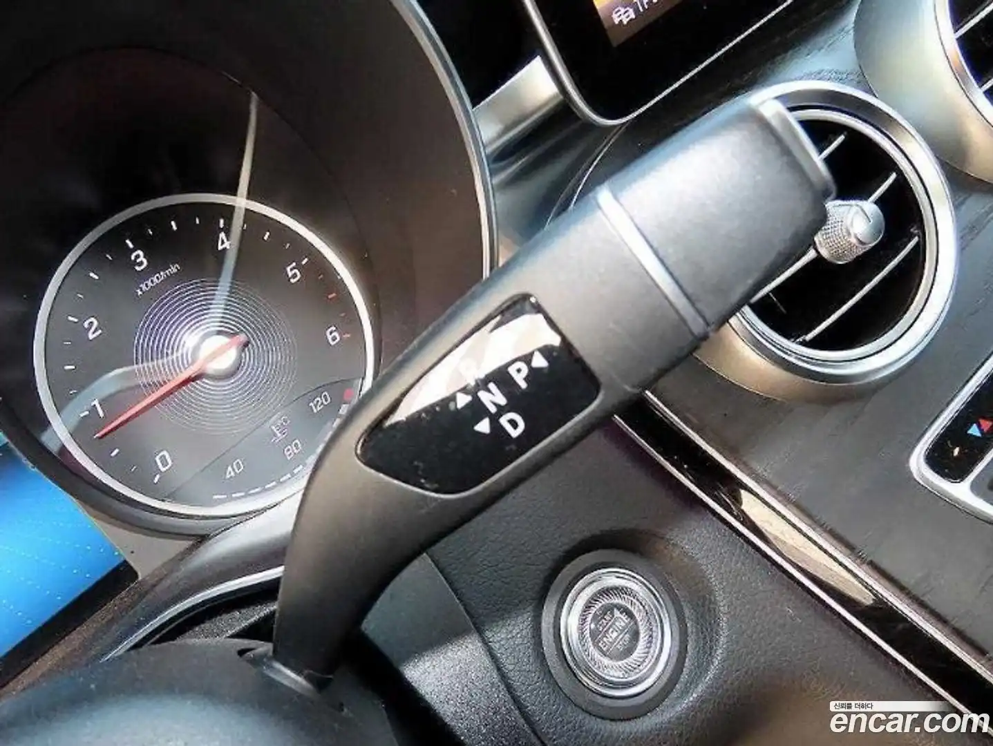 C-Class Mercedes-Benz 2019.4-INNER-010