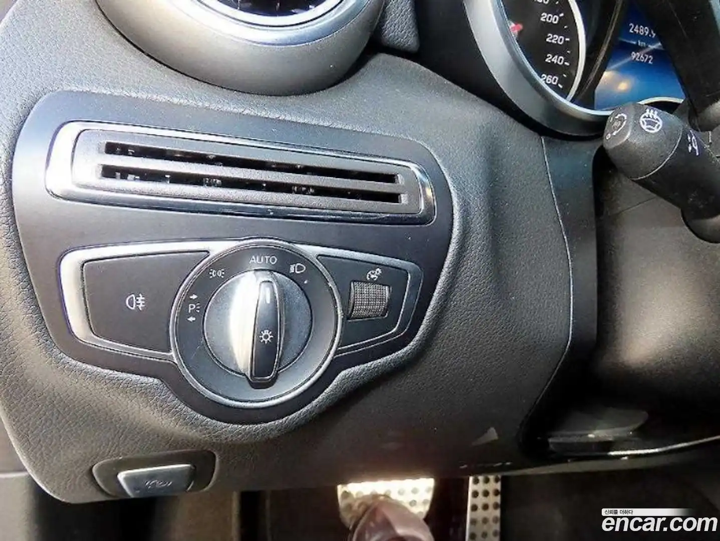 C-Class Mercedes-Benz 2019.4-OPTION-017