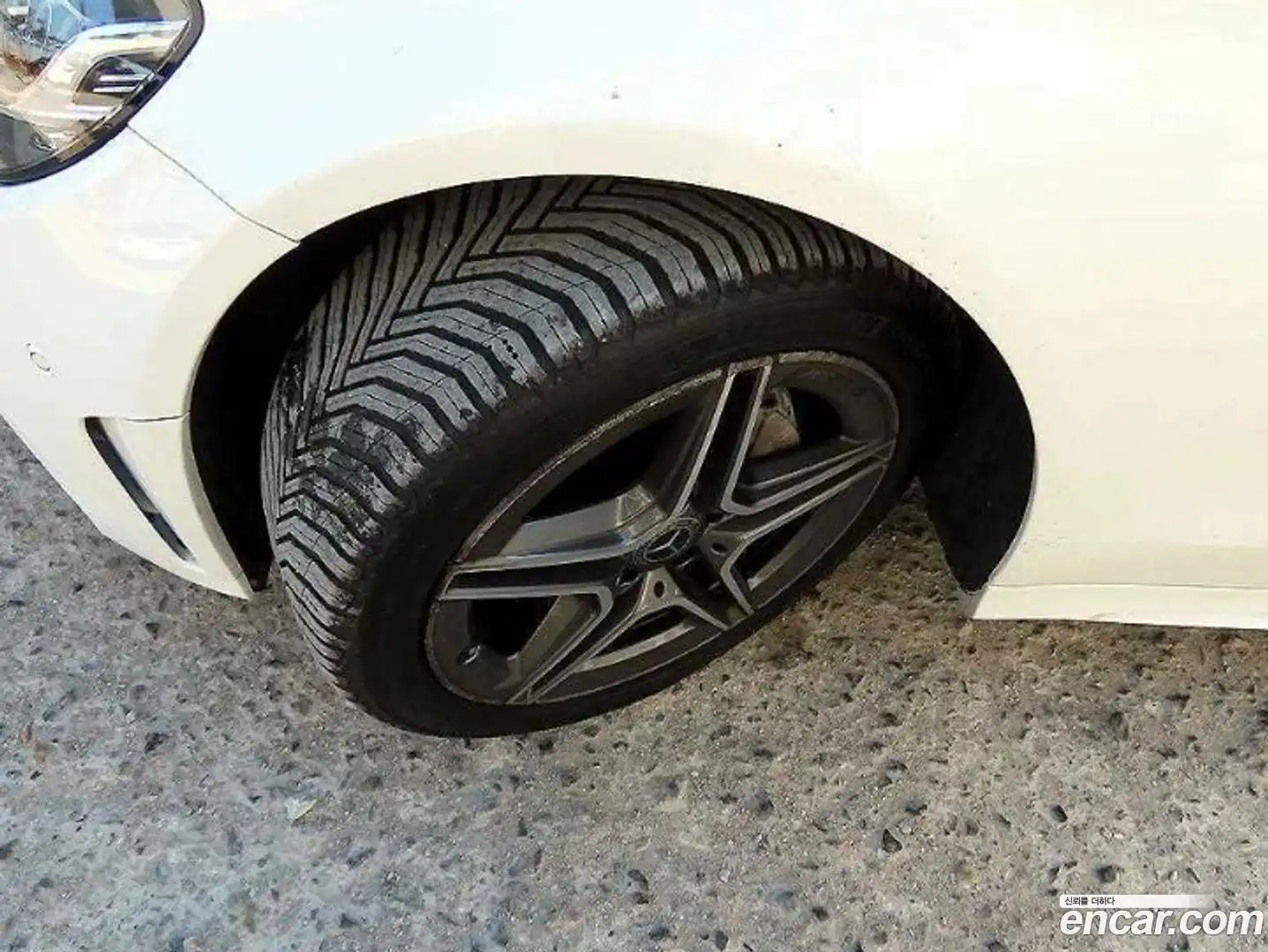 C-Class Mercedes-Benz 2019.4-OPTION-024