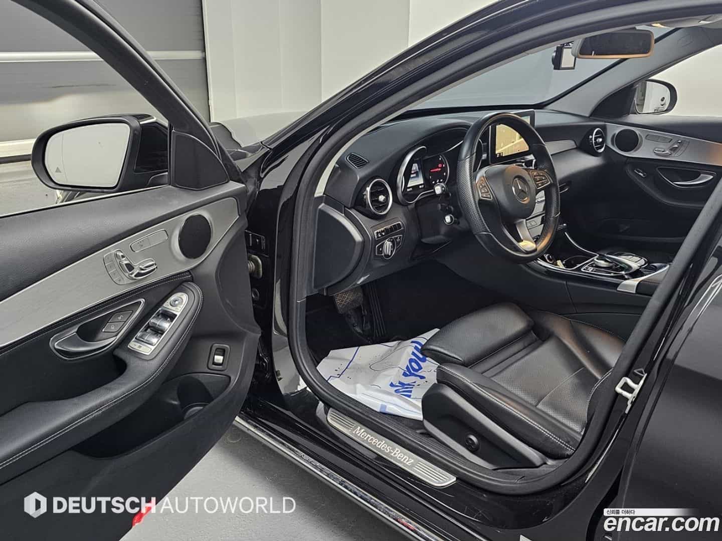 C-Class Mercedes-Benz 2015.9-OPTION-015
