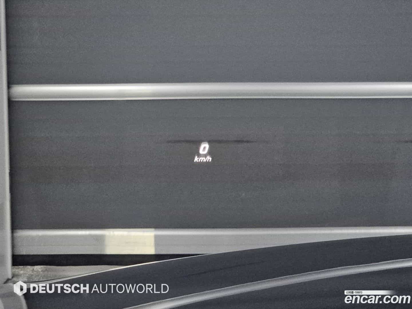 C-Class Mercedes-Benz 2015.9-OPTION-021