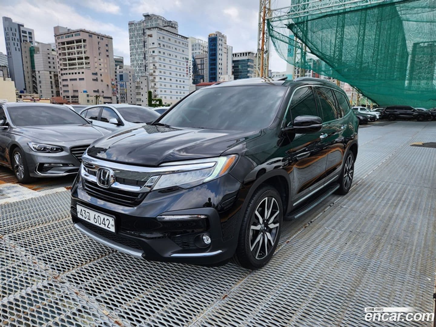 Main__Slider__Photo:Pilot Honda 2019.2-0