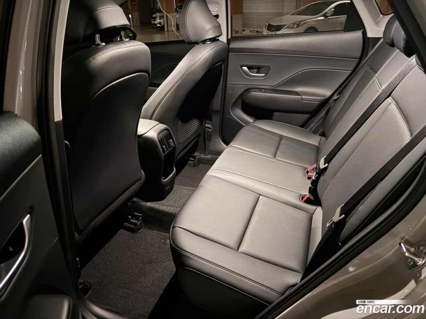 Kona Hyundai 2025.9-OUTER-005